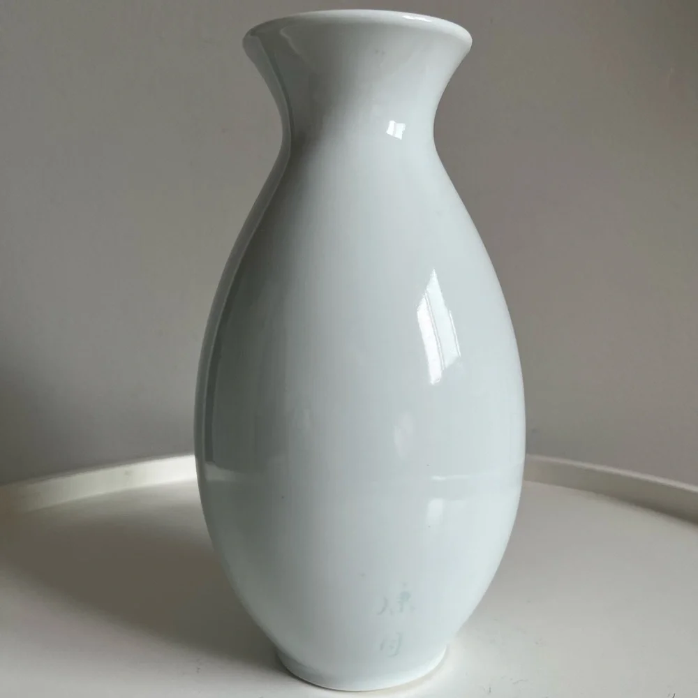 Vintage Pink Poppy Asian White Ceramic Vase - Picture 7 of 10